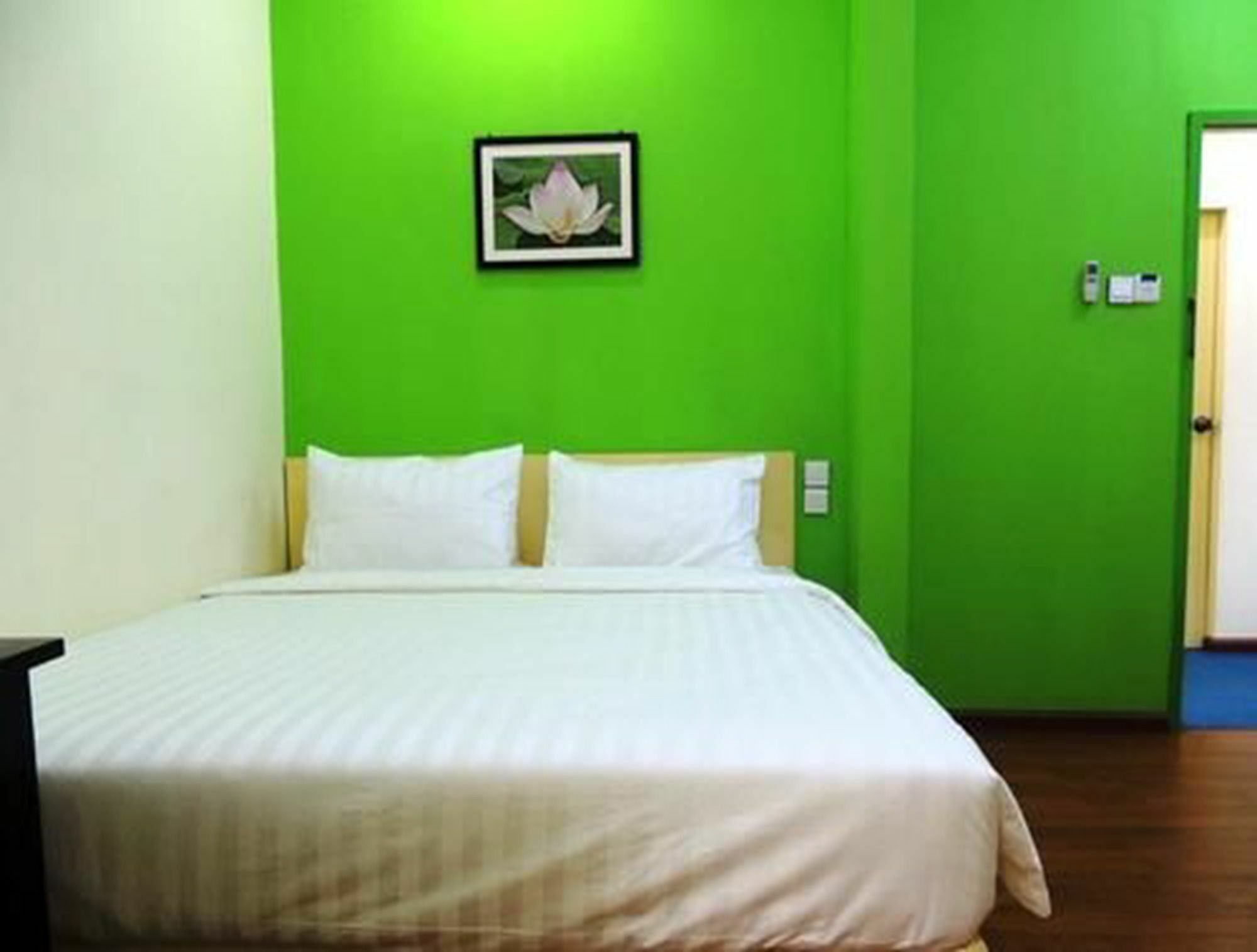 Lotus Bed & Breakfast Yangon Bagian luar foto