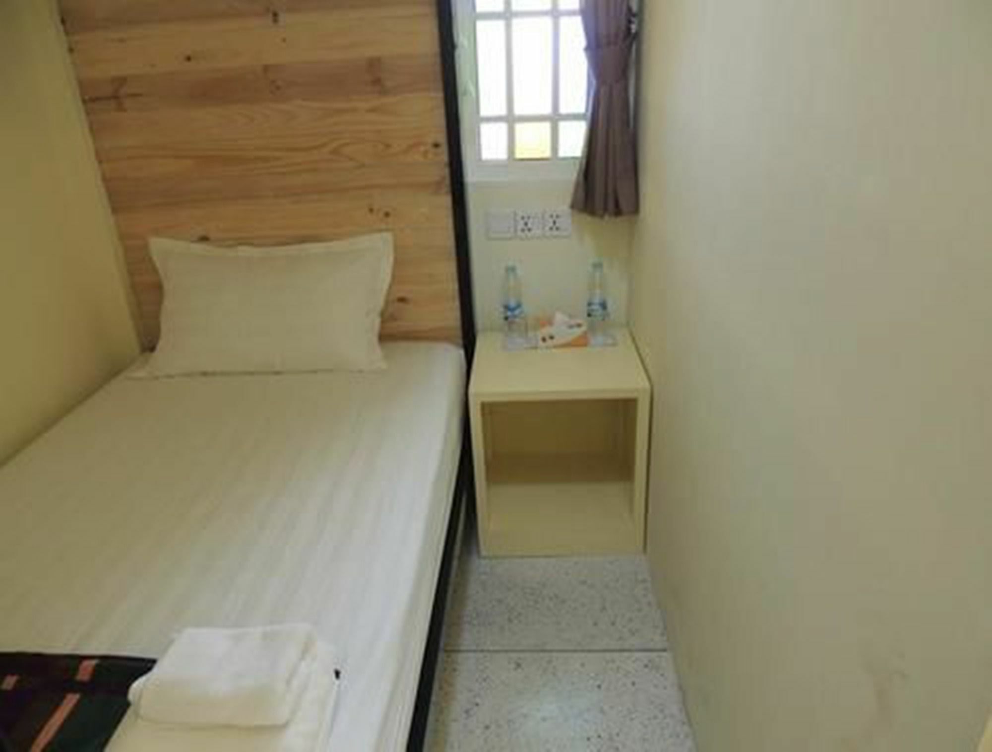 Lotus Bed & Breakfast Yangon Bagian luar foto