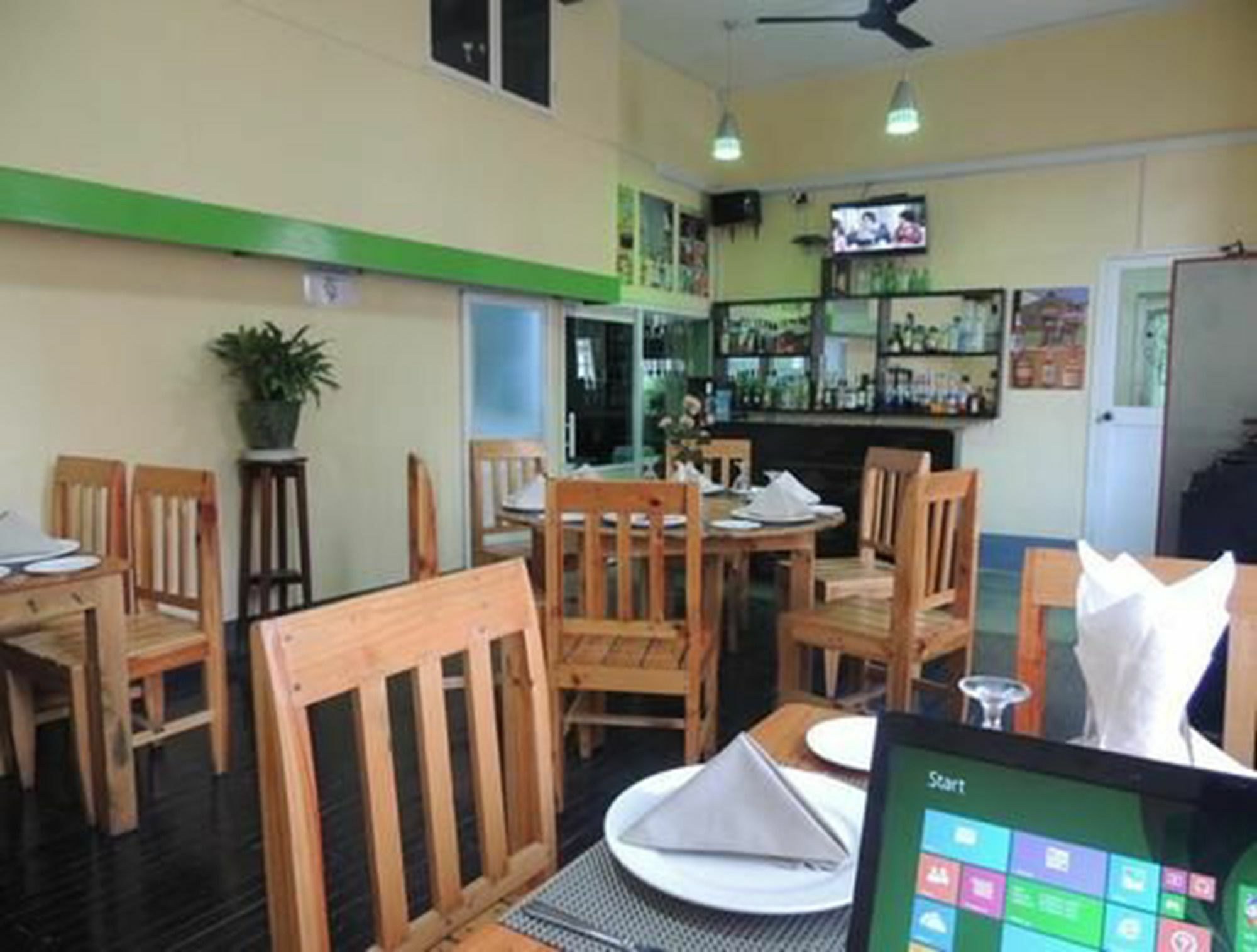Lotus Bed & Breakfast Yangon Bagian luar foto